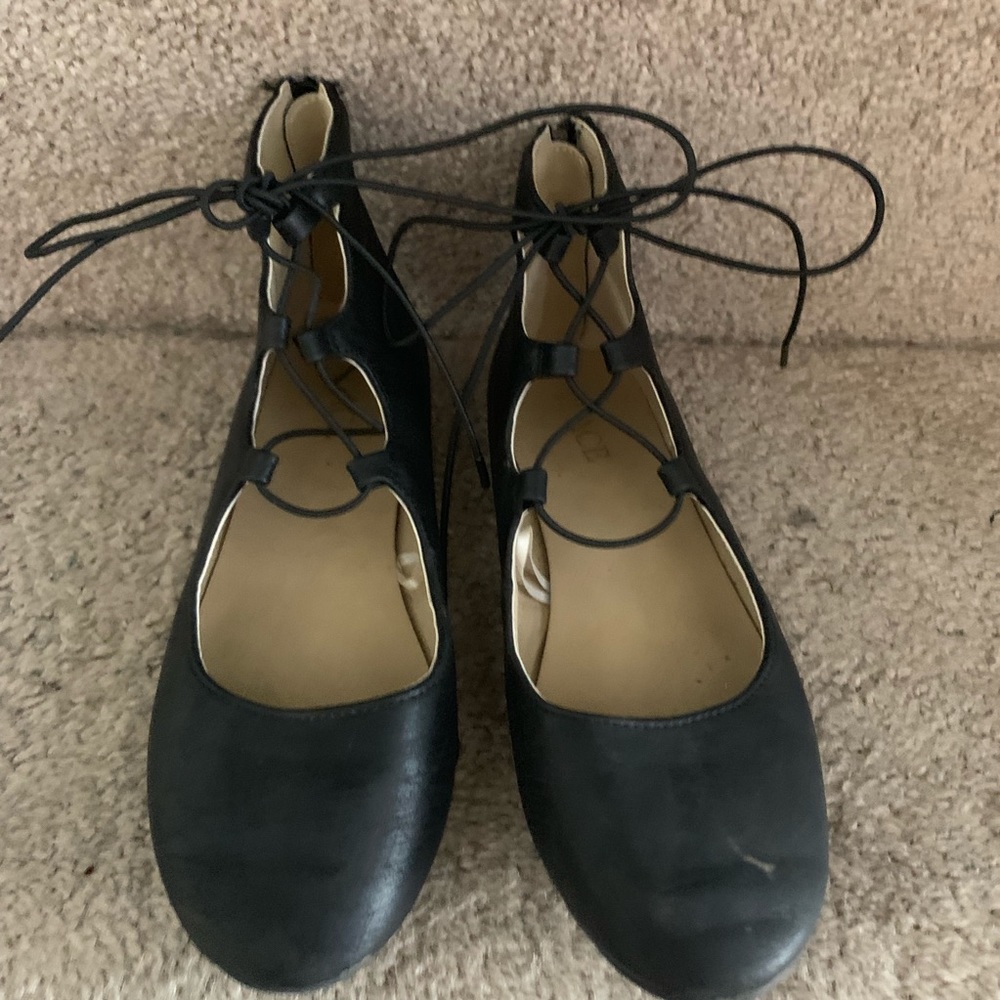 Black lace up ballerina flats size 2